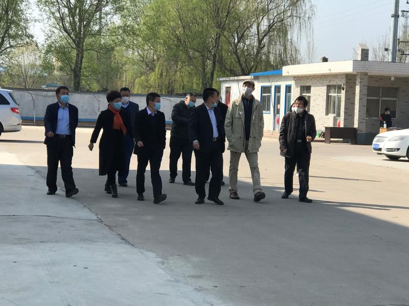 省自動(dòng)化學(xué)會(huì)、省工程師協(xié)會(huì)專家到安丘博陽機(jī)械進(jìn)行調(diào)研