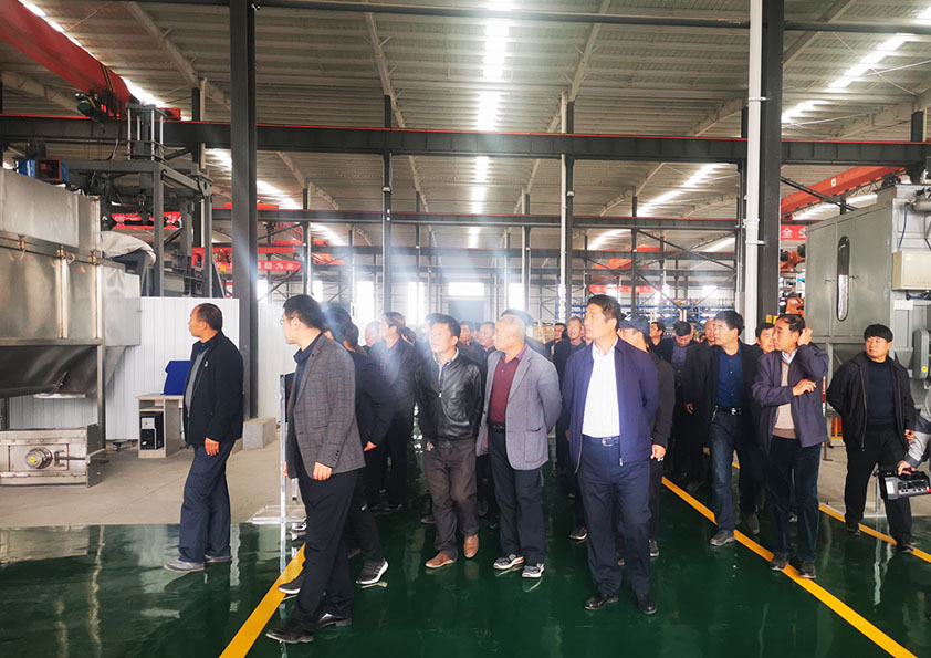 熱烈歡迎新安街道及柘山鎮(zhèn)相關(guān)領(lǐng)導(dǎo)來博陽機(jī)械觀摩