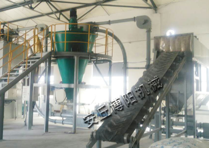 自動(dòng)拆包機(jī)為什么被化工行業(yè)廣泛使用呢？