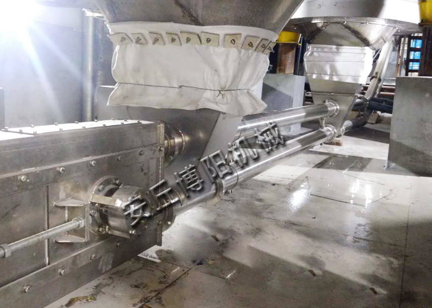 粉料管鏈輸送機(jī)采用什么材質(zhì)呢？