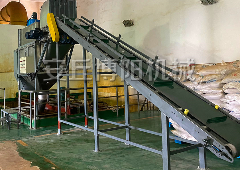 有機肥自動拆包機的優(yōu)勢有哪些呢？