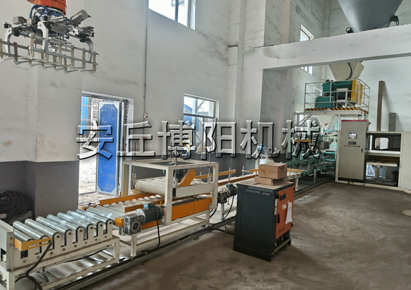 飼料全自動(dòng)包裝機(jī)操作前的準(zhǔn)備工作有哪些？