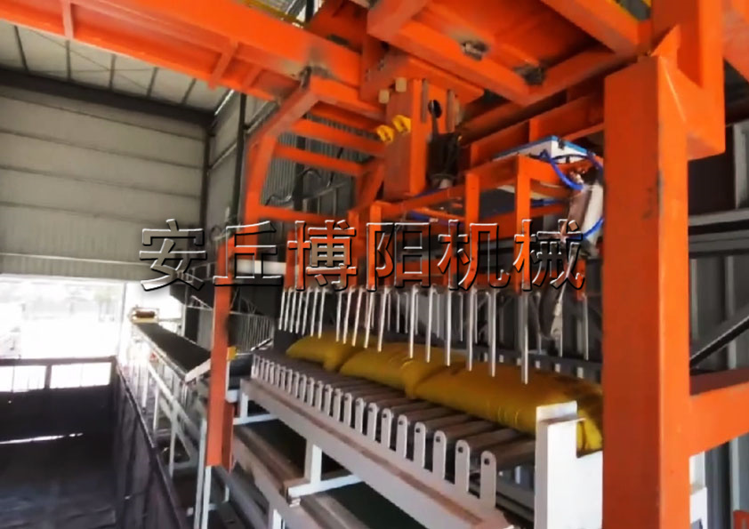 關(guān)于工業(yè)萘自動裝車機的具體優(yōu)勢有哪些？